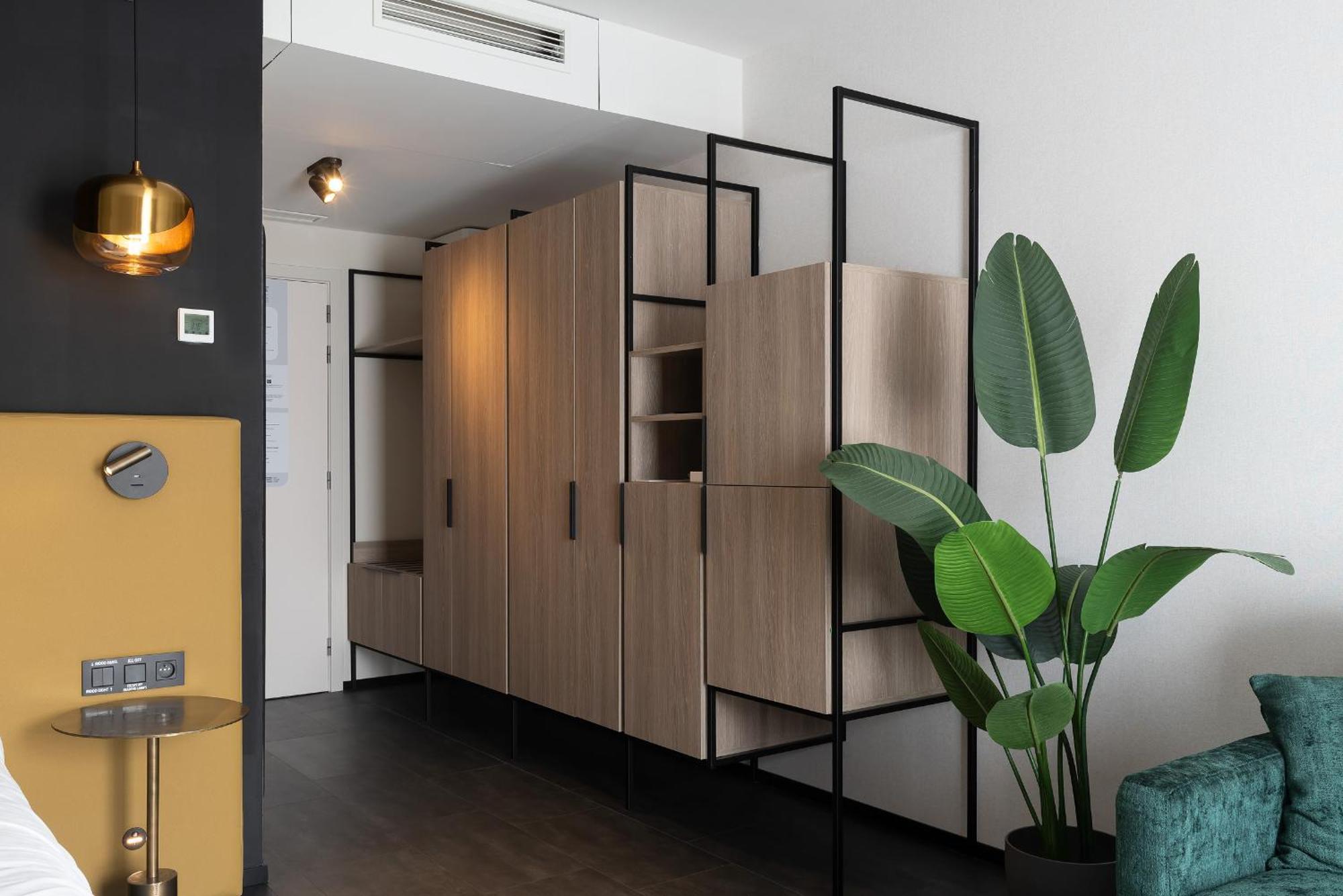 Ariane Hotel Ieper Bagian luar foto