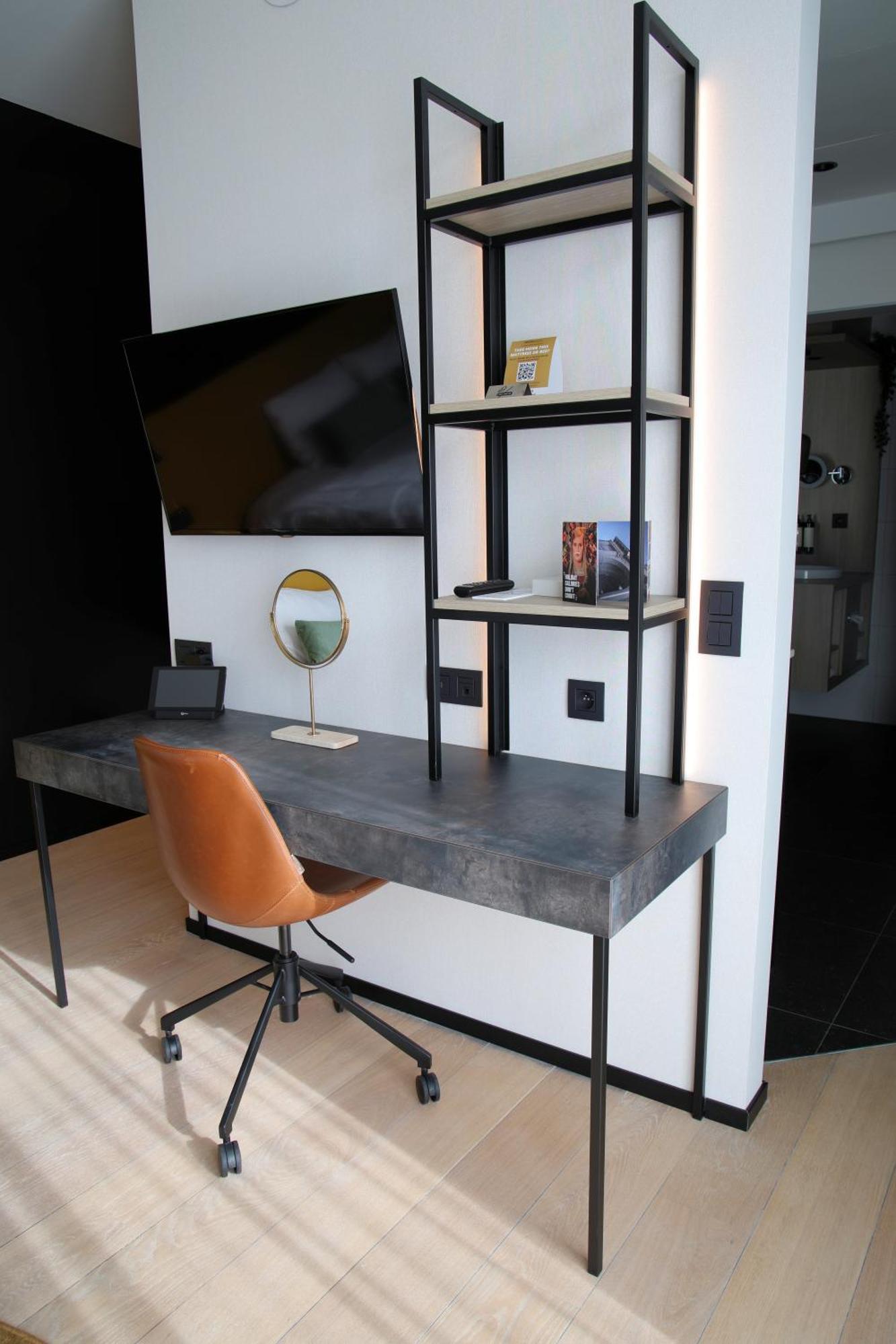 Ariane Hotel Ieper Bagian luar foto