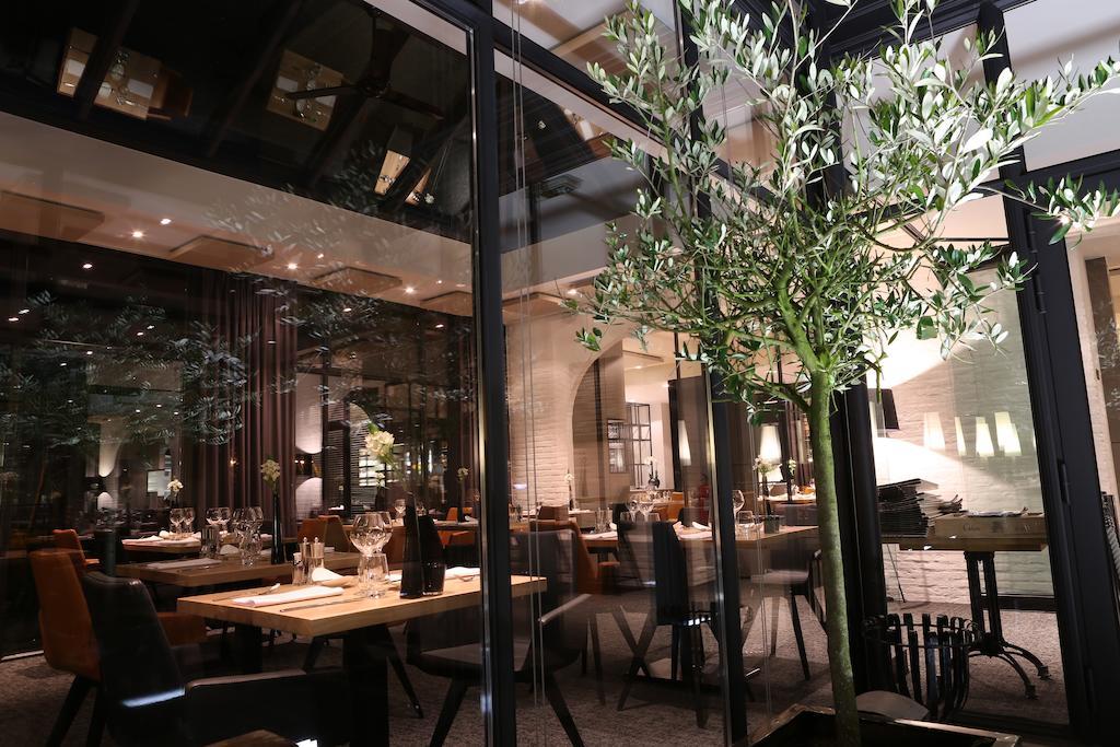Ariane Hotel Ieper Bagian luar foto
