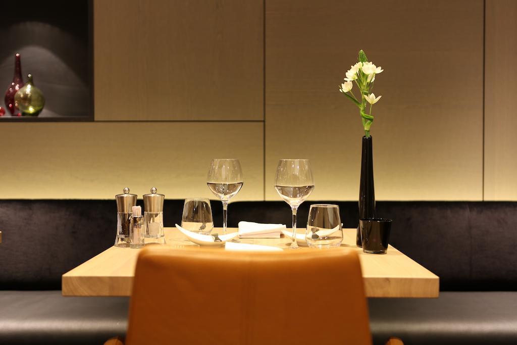 Ariane Hotel Ieper Bagian luar foto